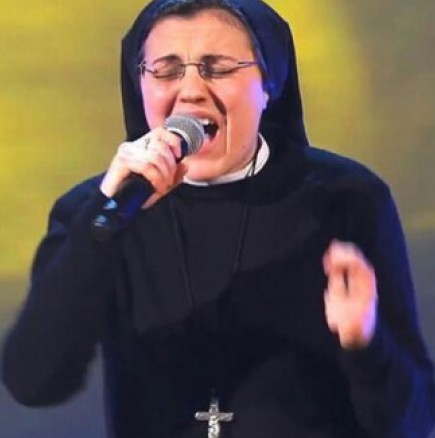 Вижте изпълнението на невероятната монахиня в "Гласът на Италия"! -Видео