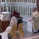 Прекрасна изненада, която свещеник направи на младоженци! (Видео)