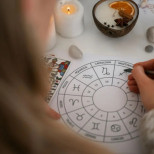 Женски хороскоп за април 2024 г.: :акви изненади да очаквате-За жените Козирог април ще предостави уникални възможности