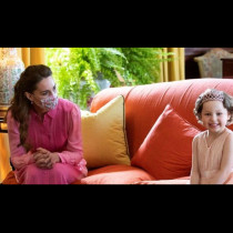 Момиченцето, което Кейт Мидълтън посети, когато страдаше от рак, изпрати трогателно послание до принцесата