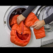 Ето как да изперете правилно пухеното яке, преди да го приберете за следващата зима: