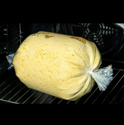 Научих този трик от пекар: уникален начин за приготвяне на тесто в плик за печене!