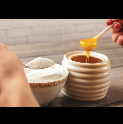 Наистина ли медът е по-здравословен от захарта? Ето честния отговор на диетолога - ще се изненадате!