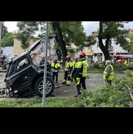 Огромна трагедия: Стана ясно кои са двамата загинали в ужасяващата катастрофа с джип в Пловдив (СНИМКИ)