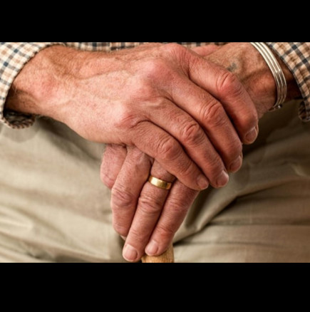 Два знака върху ръцете могат да сигнализират за смъртоносна болест: Ето за какво да внимавате