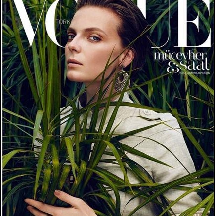 Българка красавица в новия брой на списание Vogue
