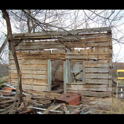 Погледнете как изглежда днес тази стара и разрушена колиба