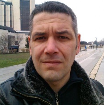 Мъж на 35 години от Габрово от 20 години търси родната си майка