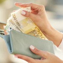 Кафяв портфейл привлича пари за Овен, а бял за Рак: Ето кой цвят подобрява финансите за всяка зодия
