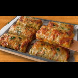 Ако имате 3 картофа, не пропускайте тази вкусотия! Докато се пече, приготвям плънката, а накрая запичам с кашкавал: