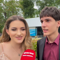 Абитуриентката с обувки за 5000 евро-Видео