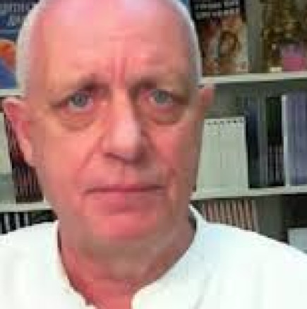 Живият Нострадамус -Пророкът на смъртта с нови зловещи предсказания