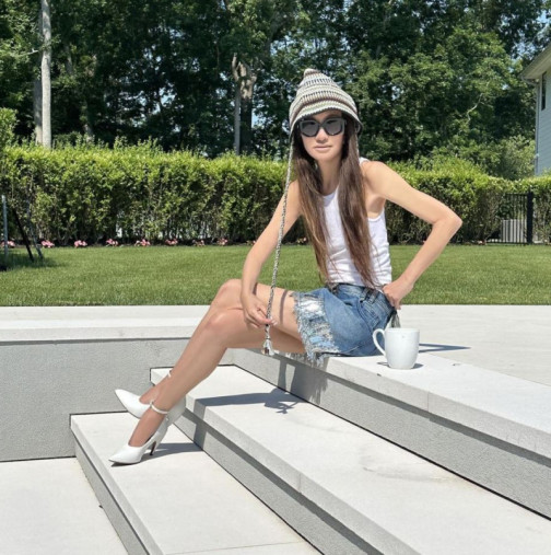 Вера е на 75 години, в Instagram изглежда като момиченце, а сега изплуваха истински снимки без филтри: Възможно ли е да изглежда така?