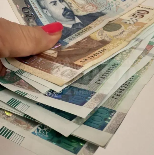 Обявиха какви ще са пенсиите в евро след 1 януари и как ще се получават