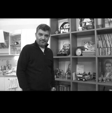 Къщата, където е открит мъртъв Тодор Славков, е собственост на известен футболен бос: