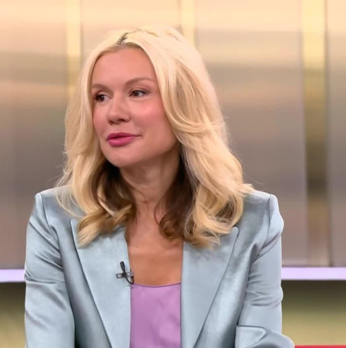 Мария Игнатова показа изкусително тяло на плажа
