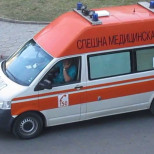 Жена почина, две деца и двама възрастни ранени в тежка катастрофа