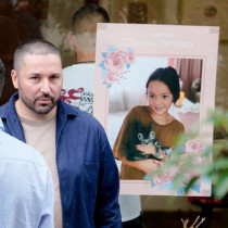 Майката на Сияна, която загина в катастрофата с камион се появи за пръв път публично и застана до баща й-Снимки