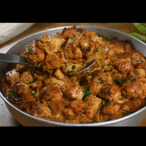 Пилето с картофи никога не е било по-вкусно! Сгответе го, както правят арабските жени, и ще забравите класическата рецепта: