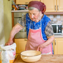 Плащате огромни сметки и не знаете защо: Този малък уред от кухнята ви консумира електричество, докато спите