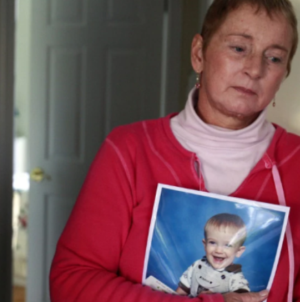 Внукът й изчезна! Снаха й го взела от училище, била намерена мъртва, оставила зловеща бележка и нямало и следа от детето