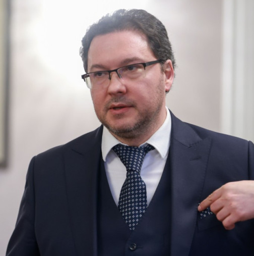 Извънредно изказване на вътрешния министър за побоя над шефа на МВР Русе