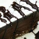 Кралска шоколадова бисквитена торта