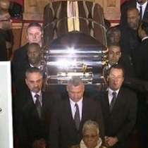 Видео от погребението на Уитни Хюстън. Бившият й съпруг-Боби Браун е изгонен от погребалната церемония  