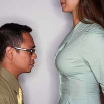 Наблюдението на гола женска гръд удължава живота и предпазва от инфаркт