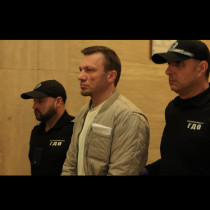 ЕКСКЛУЗИВНО! Вижте СНИМКИ от леговището на д-р Хасърджиев, където са се провеждали гей-оргиите