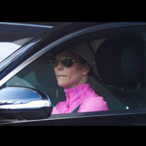 Заради него тя се озова в затвора и живя живот в унижение: Актрисата се развежда след 28 години болка и срам