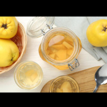 Универсална рецепта за най-вкусния компот за зимата: Той ще издържи и ще укрепи здравето ви до март, независимо кой плод изберете