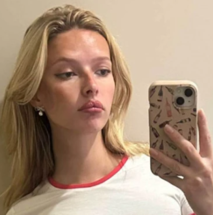 Заради нея в мрежите се води война: майка ѝ е известна актриса, баща ѝ е музикант, а на нея й слагат зловещи етикети