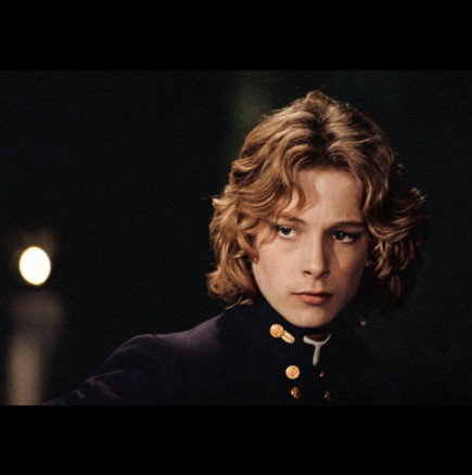 Почина най-красивото момче на света: той живя в страх заради по-възрастни мъже, а след това го застигна най-голямата трагедия