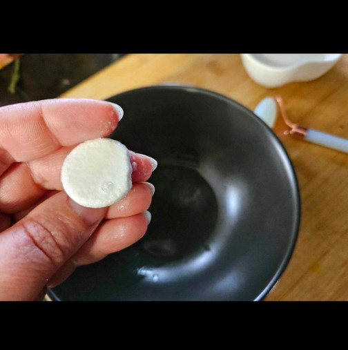 Работи като злато и струва стотинки. Просто смесете аспирин с лъжица от тази храна и кожата ви ще запее от щастие!