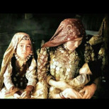 В това племе мъжа споделя съпругата с братята си, но тя избира кого ще вземе в леглото: Ако откаже, свекървата прави шокиращ ход.