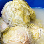 Дори македонките се прекланят пред българките заради този домакински трик за перфектно кисело зеле: Тайната е само в една съставка