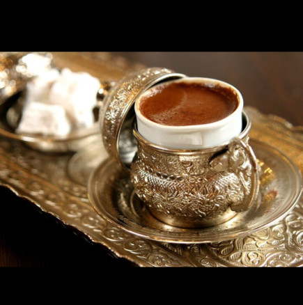Турците пият кафе само по този начин: Има едно нещо, което много хора пренебрегват и съсипват вкуса му