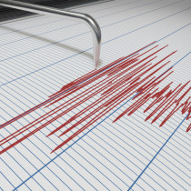 Две земетресения разлюляха България