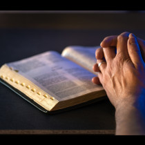 Нощта срещу Андреевден е една от най-мощните в българската традиция. Небето „се отваря“ и най-скритите мечти се сбъдват