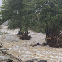 Червен код за порои в 3 области в петък-Карта