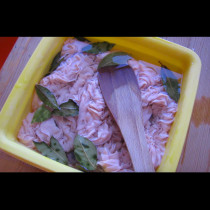 Просто хвърлете няколко дафинови листа в коша с прането: Използвам го от години, работи гарантирано!