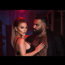 Война на титаните в поп фолка! Азис зачеркна Деси Слава, тя му изкара кирливите ризи