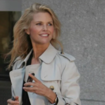 „Съпругът ми ме биеше“: Известна красавица премина през ада, а всички мислеха, че живее в приказка