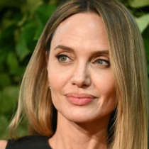 Бившият съпруг на Анджелина Джоли шокира: Разкри истината за ампулите с кръв, които двамата носеха около вратовете си