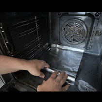 Занемарената фурна е срам за всяка домакиня! Ето как алуминиевото фолио ще я почисти вместо вас: