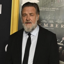 Ръсел Кроу отслабна с 25 кг без диета: Той спря 1 навик, мазнините изчезнаха, както и болките в ставите!