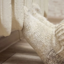 Постоянно ли са ви студени краката? Решението не са вълнени чорапи, а 1 храна, която ви държи топли и при минусови температури