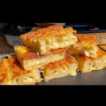 Рецептата за баница, която семейството ми обожава! Диплена баница - всяка гънчица попива сочната плънка и става върхът: