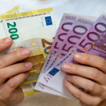 Ще изплатят всички дългове през 2026 г.: 4 зодии най-накрая ще излязат от финансовата криза!